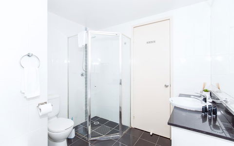 DD Apartments Chinatown - Accommodation Redcliffe 7