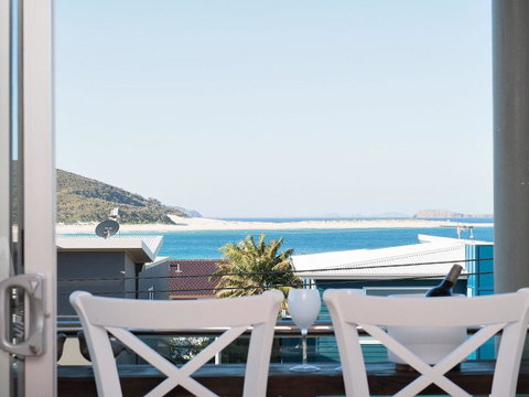 Blue View @ Fingal Bay - Accommodation Redcliffe 13