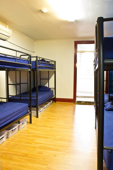 Mad Monkey Kings Cross - Accommodation Redcliffe 22