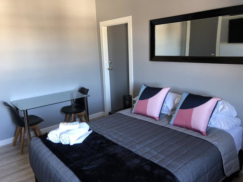 The Mark Studios - Accommodation Redcliffe 11