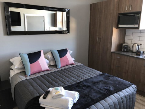 The Mark Studios - Accommodation Redcliffe 18