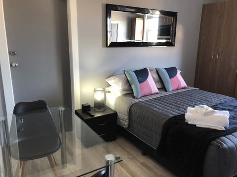 The Mark Studios - Accommodation Redcliffe 10