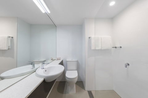 Travelodge Hotel Sydney Airport - Accommodation Redcliffe 1