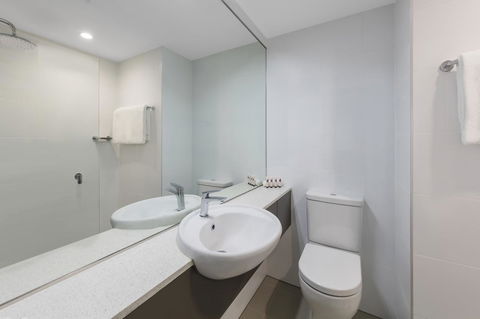 Travelodge Hotel Sydney Airport - Accommodation Redcliffe 25
