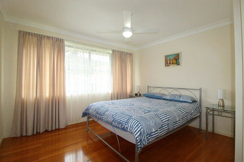 Anglesea, 17 Hodgson Street - Accommodation Redcliffe 7