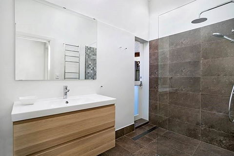 Holiday Home Fairy Bower Road Manly FAB05 - Accommodation Redcliffe 8