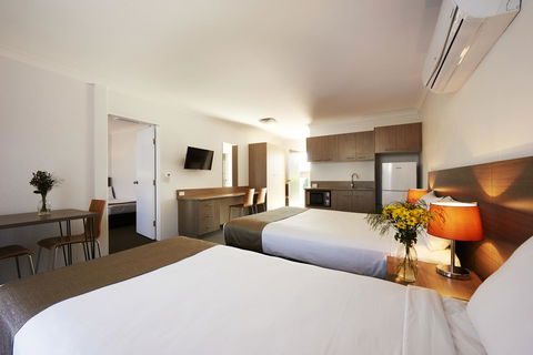 Adelong Motel - Accommodation Redcliffe 3