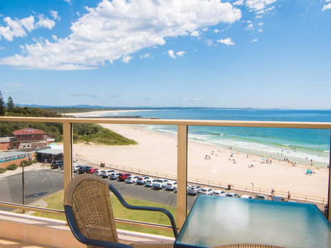 Ebbtide 27 - Accommodation Redcliffe 1