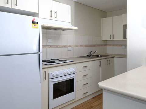 Ebbtide 27 - Accommodation Redcliffe 9