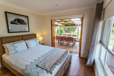 Sunbaker Pet Friendly Awards Finalist 4 Mins Walk To Culburra Beach - Accommodation Redcliffe 2