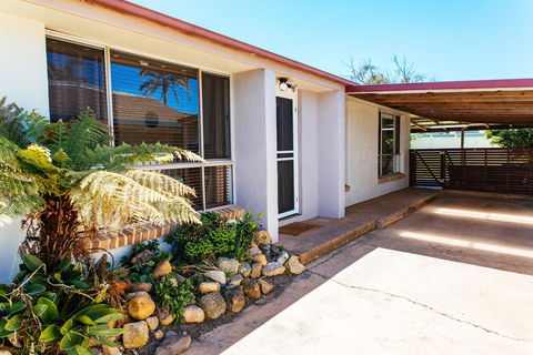 Sunbaker Pet Friendly Awards Finalist 4 Mins Walk To Culburra Beach - Accommodation Redcliffe 34