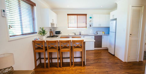 Sunbaker Pet Friendly Awards Finalist 4 Mins Walk To Culburra Beach - Accommodation Redcliffe 13