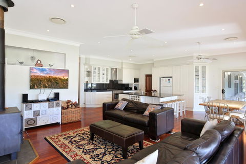 Terara Riverside Retreat - Accommodation Redcliffe 6