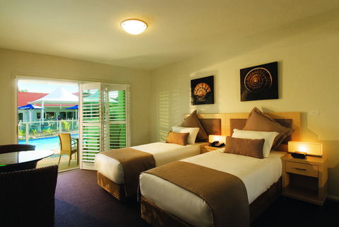 Oaks Port Stephens Pacific Blue Resort - Accommodation Redcliffe 6