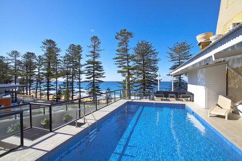 Manly Paradise Motel & Apartments - Accommodation Redcliffe 2