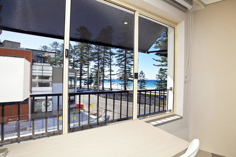 Manly Paradise Motel & Apartments - Accommodation Redcliffe 10