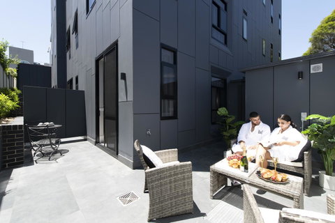 Holiday Inn & Suites - Parramatta Marsden Street, An IHG Hotel - Accommodation Redcliffe 3