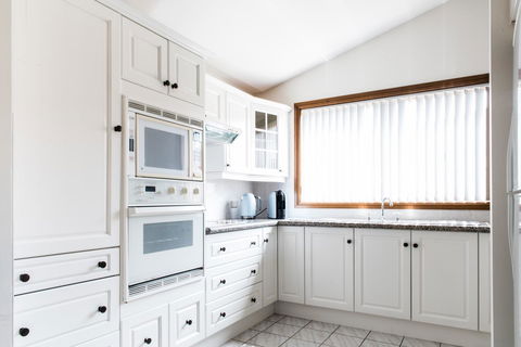 Ambience - Accommodation Redcliffe 3