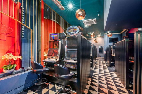 Hotel Harry, Ascend Hotel Collection - Accommodation Redcliffe 12