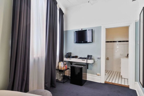 Hotel Harry, Ascend Hotel Collection - Accommodation Redcliffe 29