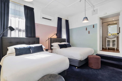 Hotel Harry, Ascend Hotel Collection - Accommodation Redcliffe 25