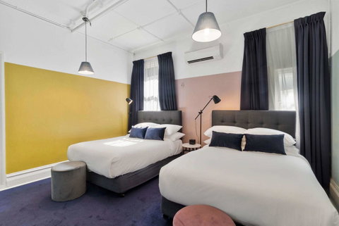 Hotel Harry, Ascend Hotel Collection - Accommodation Redcliffe 6