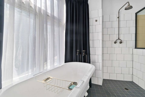 Hotel Harry, Ascend Hotel Collection - Accommodation Redcliffe 15
