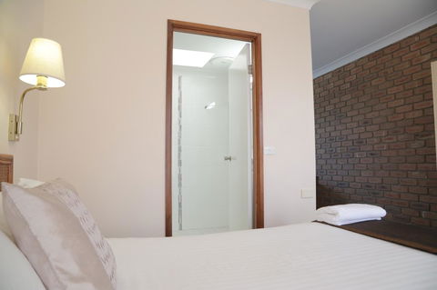Sapphire Waters Motor Inn - Accommodation Redcliffe 31