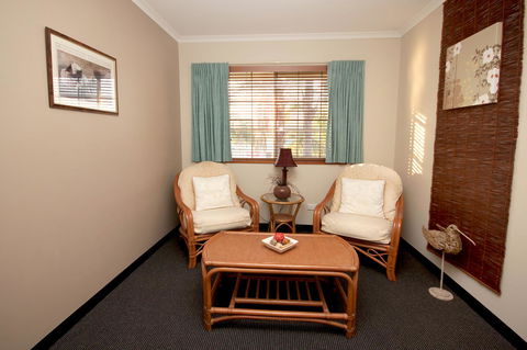 Sapphire Waters Motor Inn - Accommodation Redcliffe 14