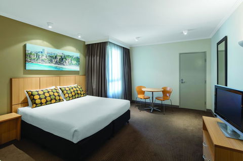Mercure Sydney Manly Warringah - Accommodation Redcliffe 17