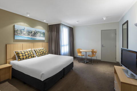 Mercure Sydney Manly Warringah - Accommodation Redcliffe 12
