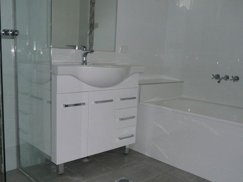 The Breakers 13 - Accommodation Redcliffe 6