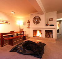 Full Circle Apartments - Accommodation Redcliffe