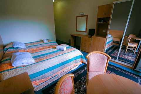 Rest Easy Motel - Accommodation Redcliffe 13