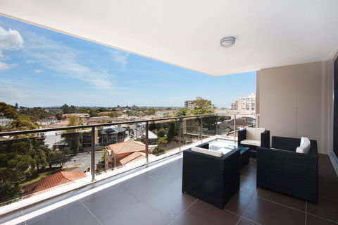 The Junction Palais - Modern And Spacious 2BR Bondi Junction Apartment Close To Everything - Accommodation Redcliffe 1