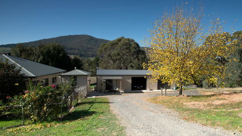 Pound Creek Gallery - Accommodation Redcliffe 9