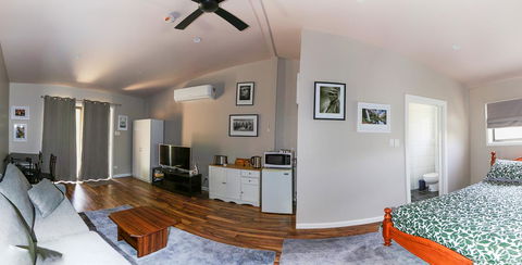 Pound Creek Gallery - Accommodation Redcliffe 0
