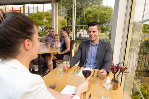 Best Western Plus Hovell Tree Inn - Accommodation Redcliffe 4