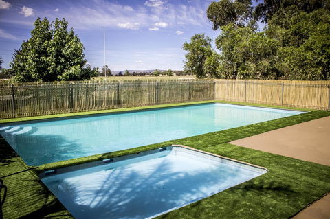 Allonville Gardens Motel - Accommodation Redcliffe 7