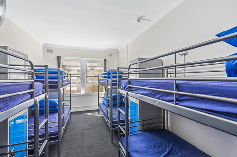 Ady's Place Backpackers, Sydney - Accommodation Redcliffe 11