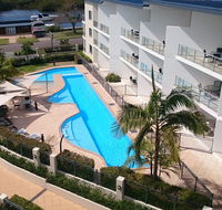 Boathouse Resort Water Front - Accommodation Redcliffe