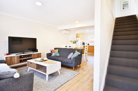 Abode @ Culburra - Pet Friendly - 4 Mins To Beach - Accommodation Redcliffe 7