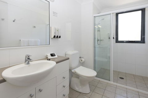 Leisure Inn Spires - Accommodation Redcliffe 8