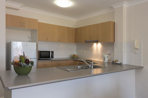 Leisure Inn Spires - Accommodation Redcliffe 12
