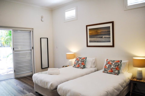 Cove Studios - Accommodation Redcliffe 3