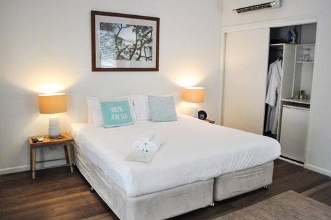 Cove Studios - Accommodation Redcliffe 7