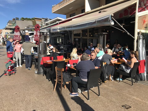 Waterview Beach Apartment - Accommodation Redcliffe 17