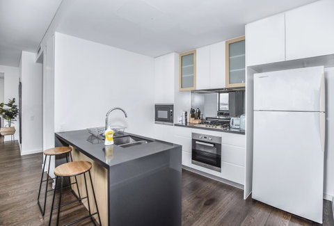 DD Apartments Fish Market - Accommodation Redcliffe 6