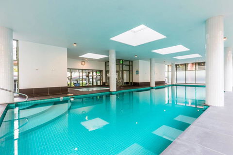 Nobbs Â· Executive 2 Storey Sydney Apartment With Pool - Accommodation Redcliffe 13