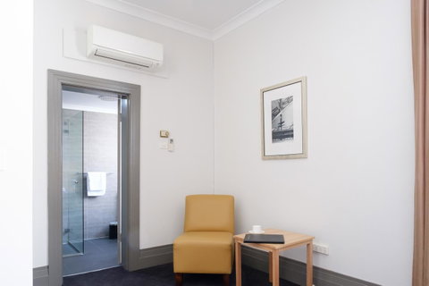 Royal Exhibition Hotel - Accommodation Redcliffe 21